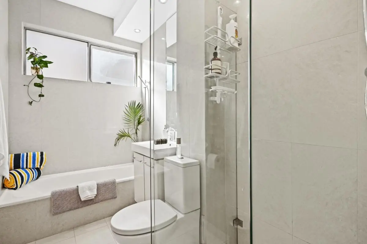 Image 2 of Sunny Bondi Retreat: Beach & Culture Unite!