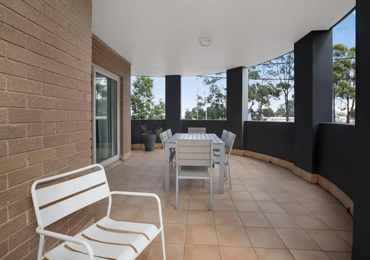 Image 5 of Sydney Airport Suites