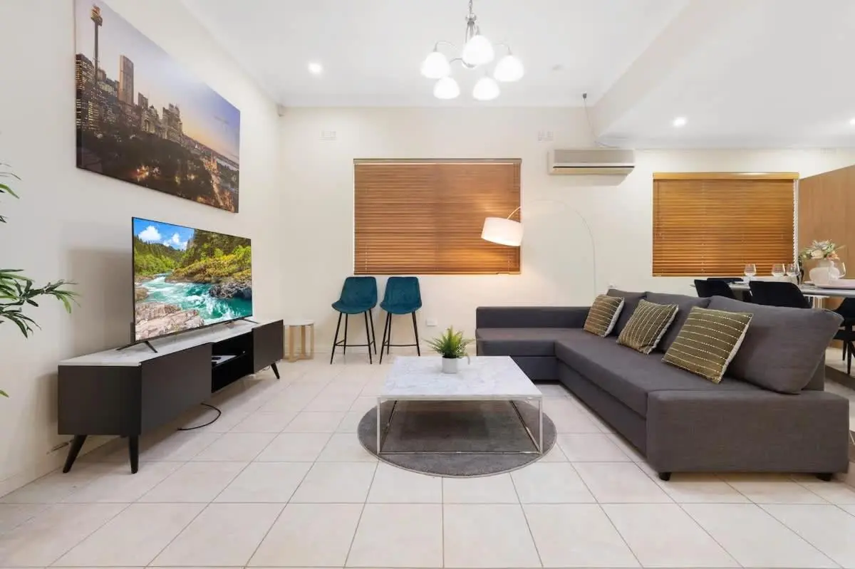 Image 1 of Sydney Burwood 4 bed next to Park Westfield train