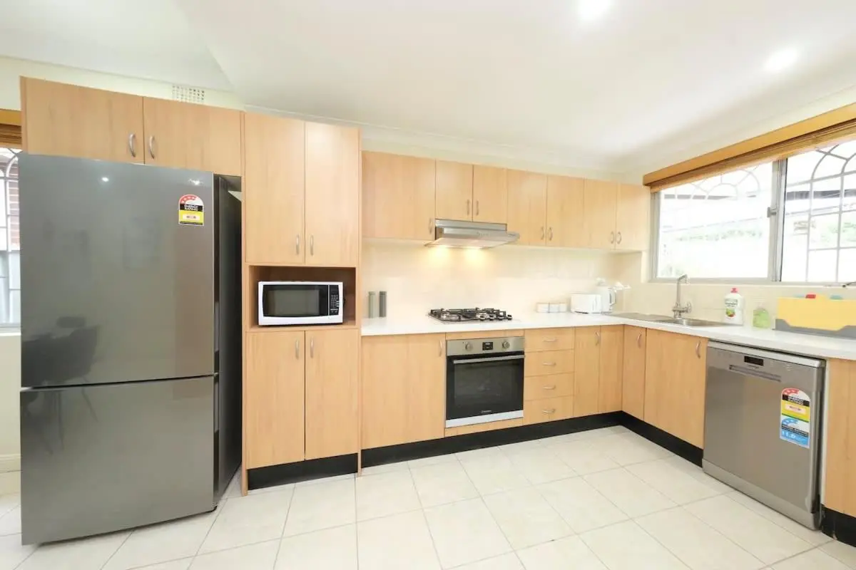 Image 2 of Sydney Burwood 4 bed next to Park Westfield train
