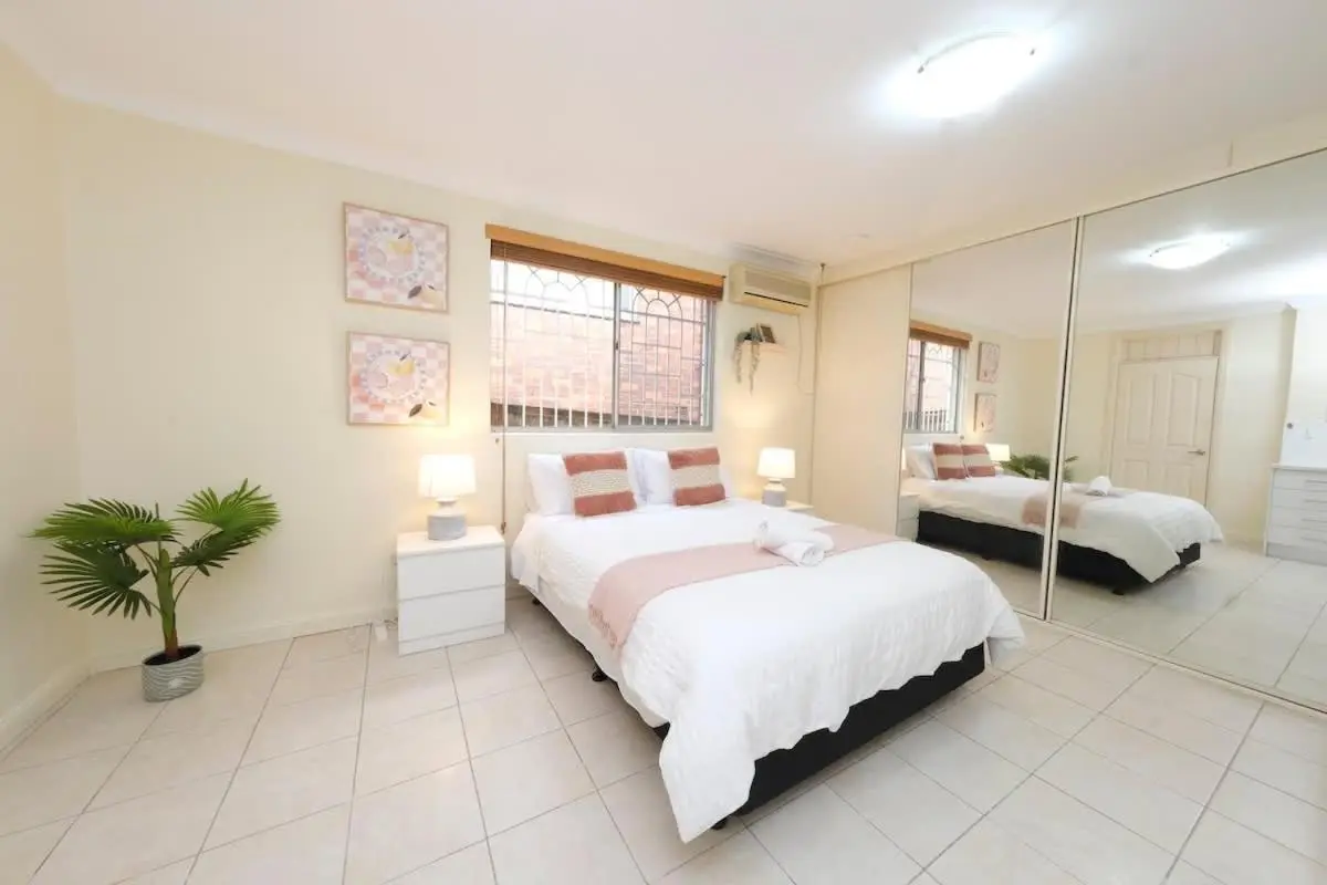 Image 5 of Sydney Burwood 4 bed next to Park Westfield train