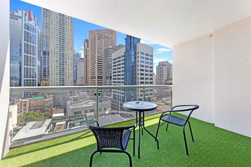 Image of Sydney CBD Studio I City Views I Sleeps 4 People