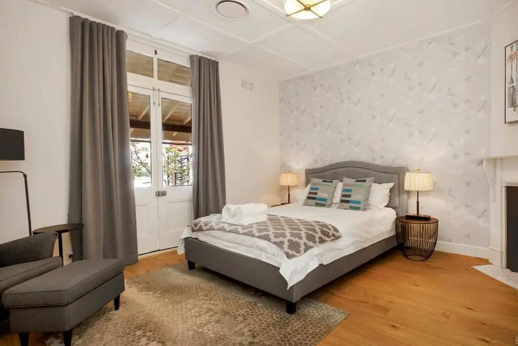 Image 1 of Sydney CBD Waterview Apartment 54A