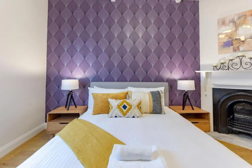 Image 1 of Sydney CBD stylish water view apartment 58