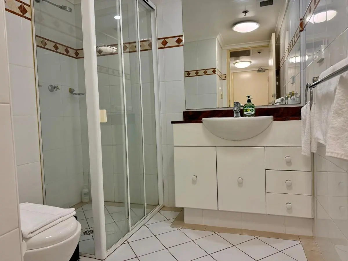 Image 2 of Sydney City Escape – Hotel Style Pool, Spa & Gym