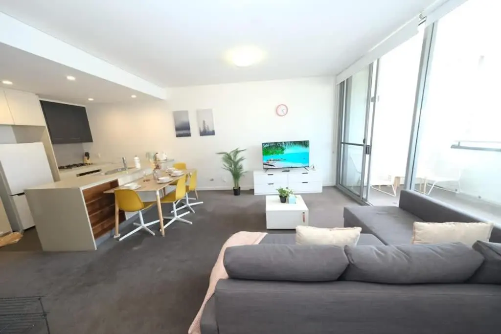 Image of Sydney wentworth point 2bed close SYD Olympic park