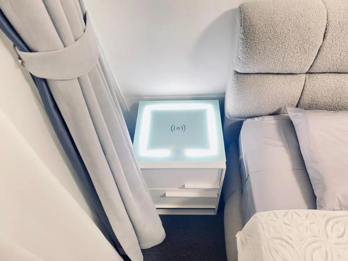 Image 4 of T8 Penthouse Suite