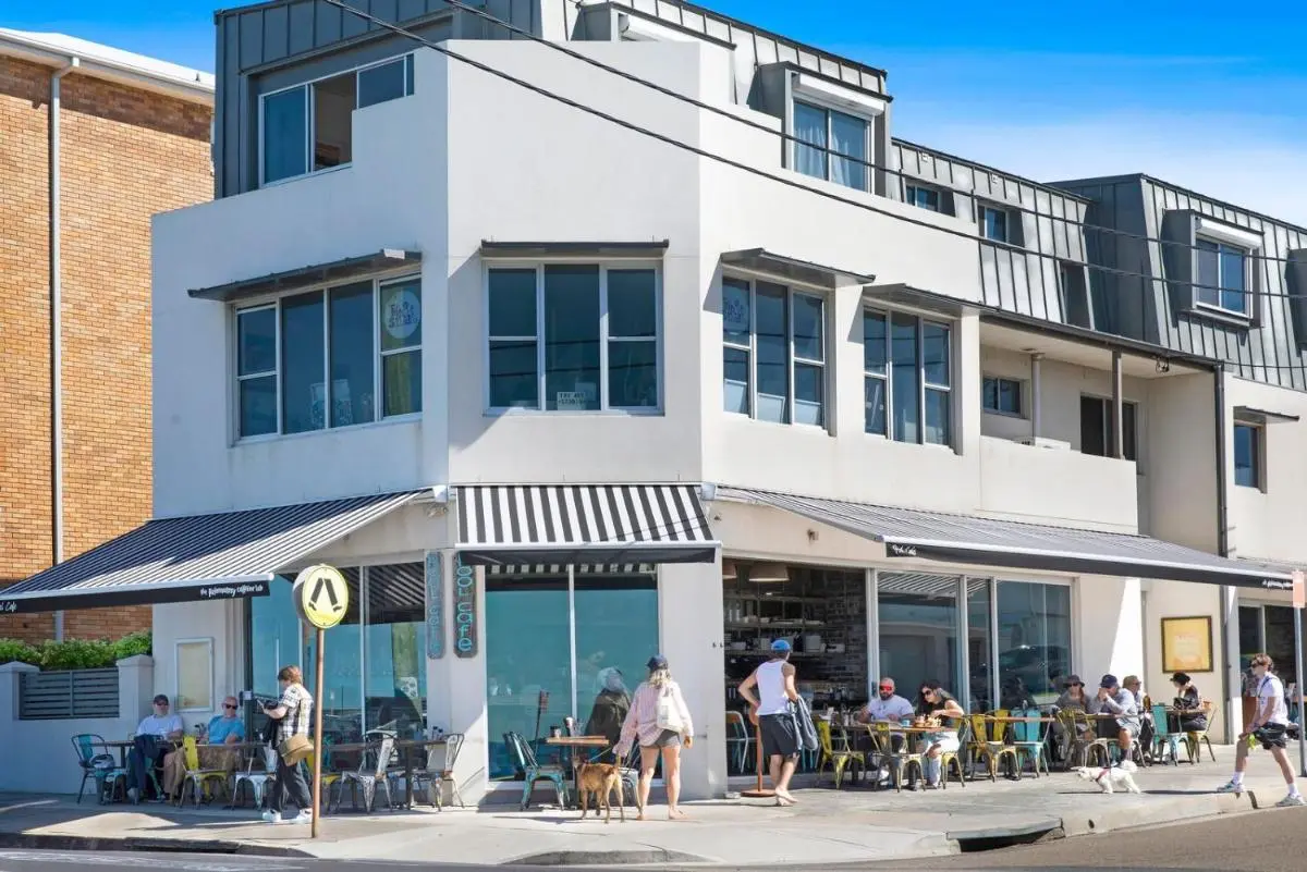 Image 5 of The Gallery Suite – Ocean Views & Creative Vibes