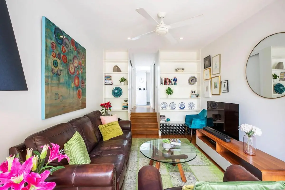 Image 4 of The Henderson – A Classic Inner City Oasis