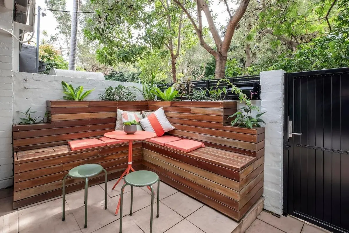 Image 5 of The Henderson – A Classic Inner City Oasis