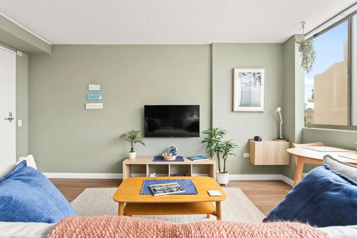 Image 5 of The Norfolk – A Bright Beachside Hideaway with Pool