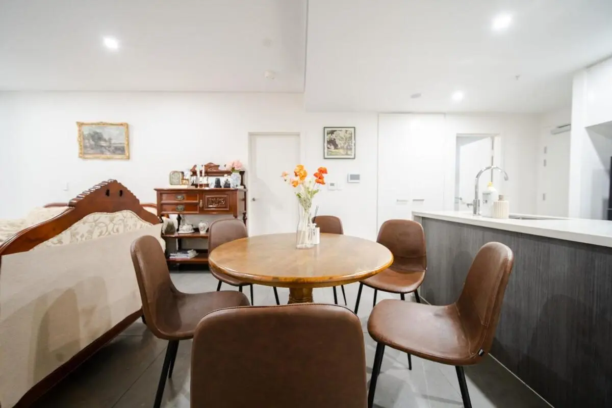 Image 4 of Timeless Charm A Vintage Escape