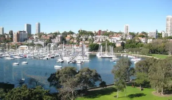 Image 5 of Top Floor 1 Bedroom Apt with Views Close To CBD