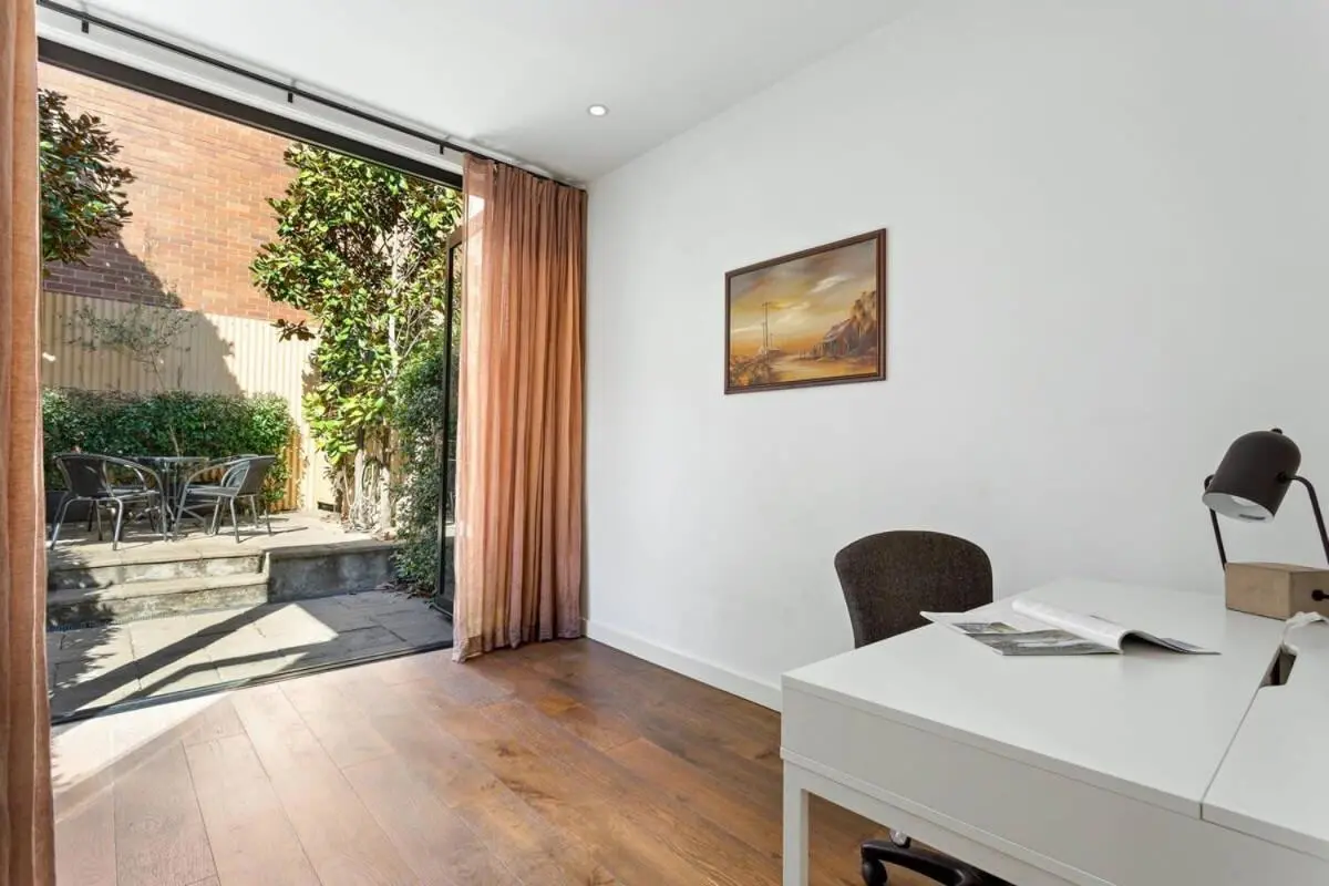 Image 6 of Traditional 2-Bed Terrace House in Millers Point