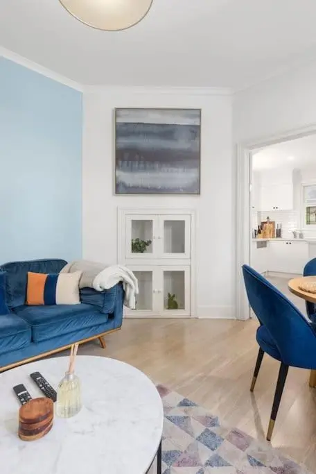 Image 3 of Vacation Home w Private Rooftop and Harbour View