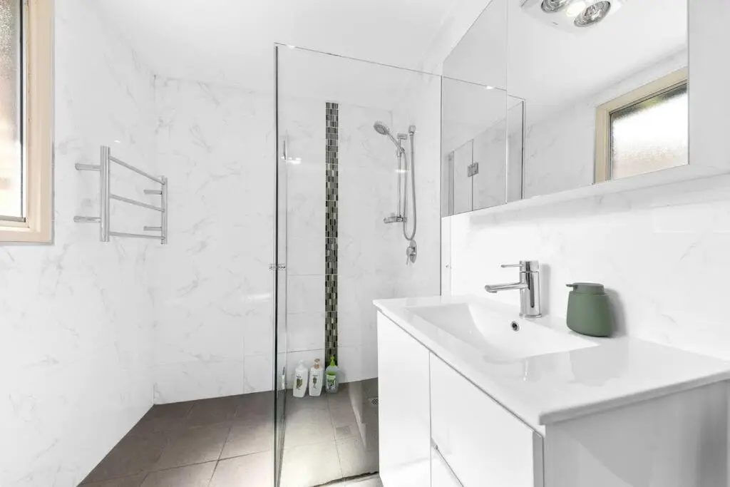 Image 6 of Walk to the Opera House