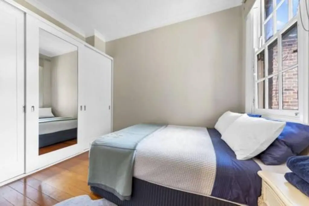 Image 5 of Walk to the Opera House