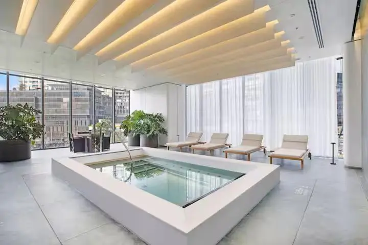 Image 3 of Waterfront CBD luxury 3Br best view & 2 Parkings