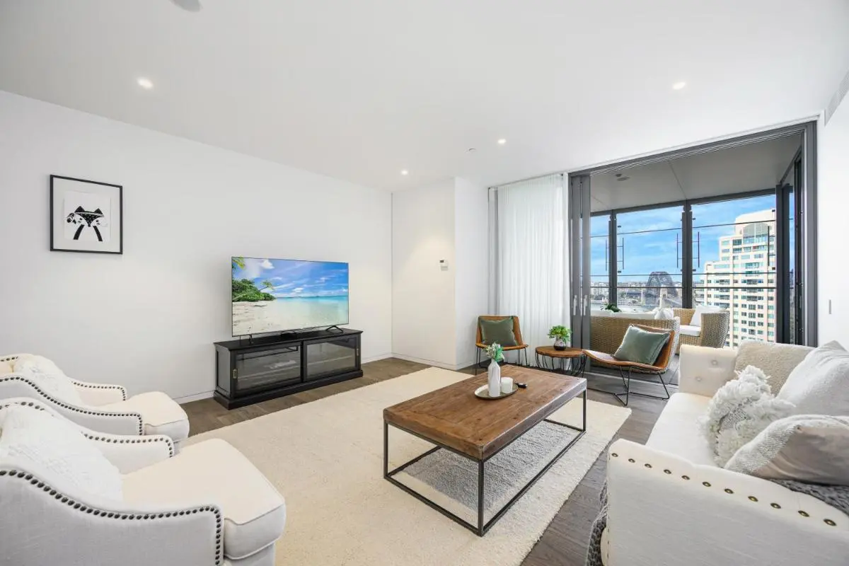 Image 5 of Waterfront CBD luxury 3Br best view & 2 Parkings