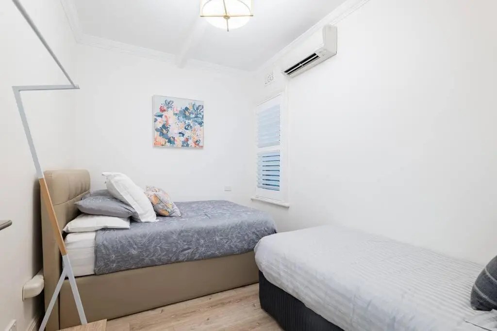 Image 6 of Waterfront – KING Master 4 Bedroom 3 Storey#9-10