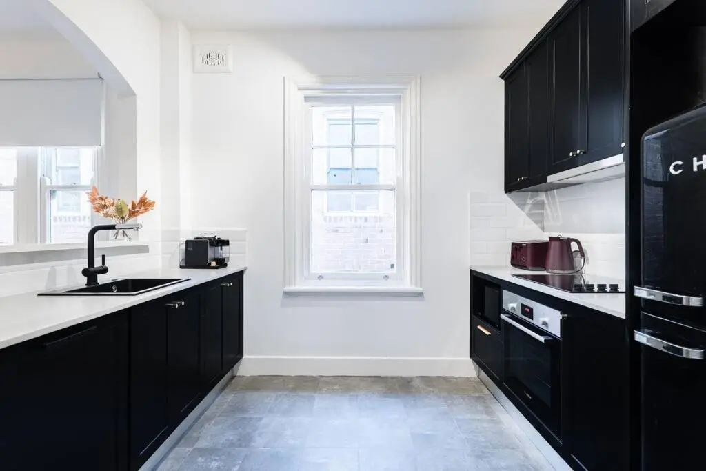 Image 3 of Waterfront – KING Suite New Rooftop Terrace #11A