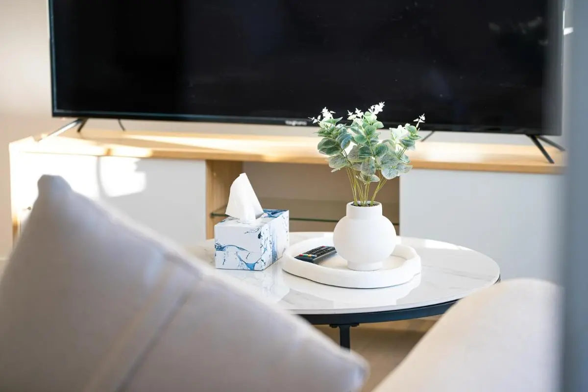 Image 4 of Waterloo 1Br town close to Train Shopping