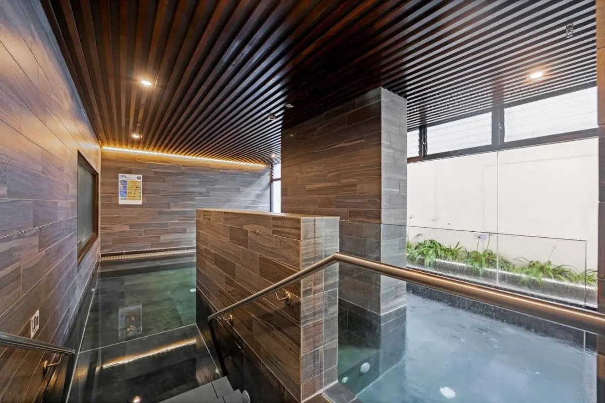 Image 2 of Zetland Luxe 2B2B Apartment