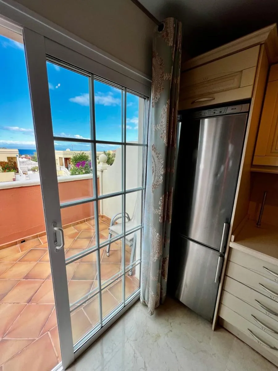 Image 5 of 2 bedrooms apartement at Palm Mar 800 m away from the beach with sea view shared pool and furnished terrace