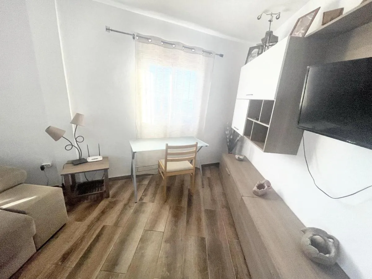 Image 2 of 2 bedrooms house with sea view jacuzzi and enclosed garden at Adeje 1 km away from the beach