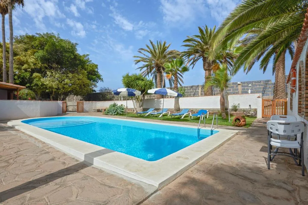 Image 1 of 2 bedrooms house with shared pool enclosed garden and wifi at Buenavista del Norte 1 km away from the beach