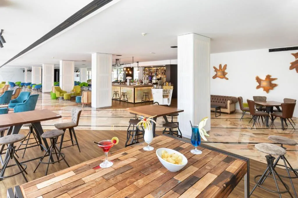 Image 3 of Alexandre Hotel La Siesta