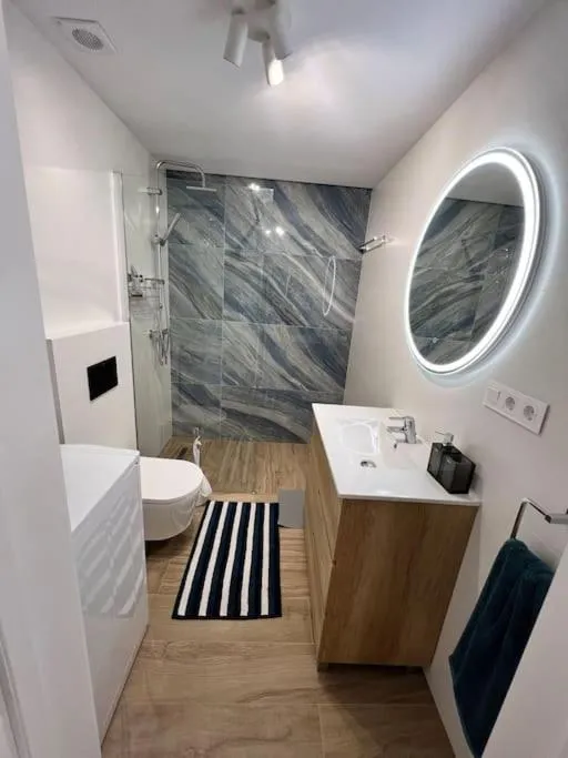 Image 3 of Apartment Jane Malibu Park