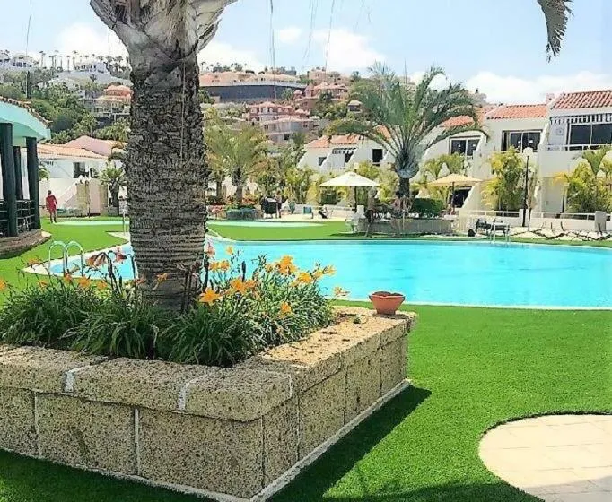 Image 2 of Apartment Jane Malibu Park