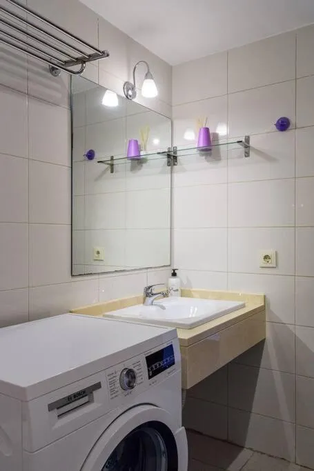 Image 3 of Big and beautiful house! Heated pool.