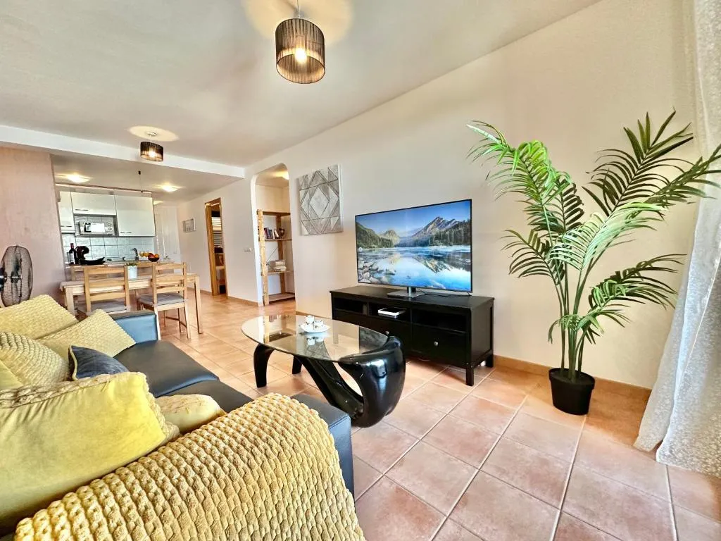 Image 1 of Black Rock Apartment