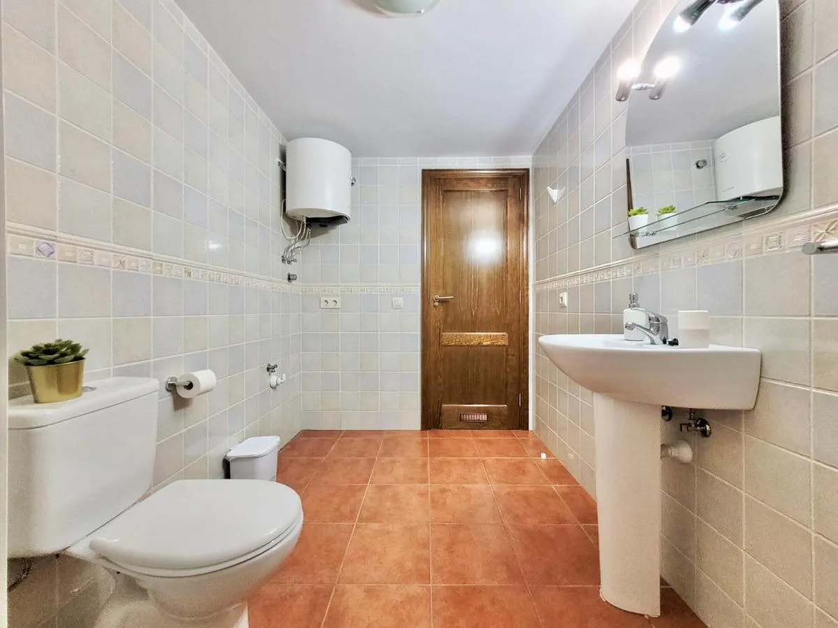 Image 2 of Bollullo Sunset – Araguaney