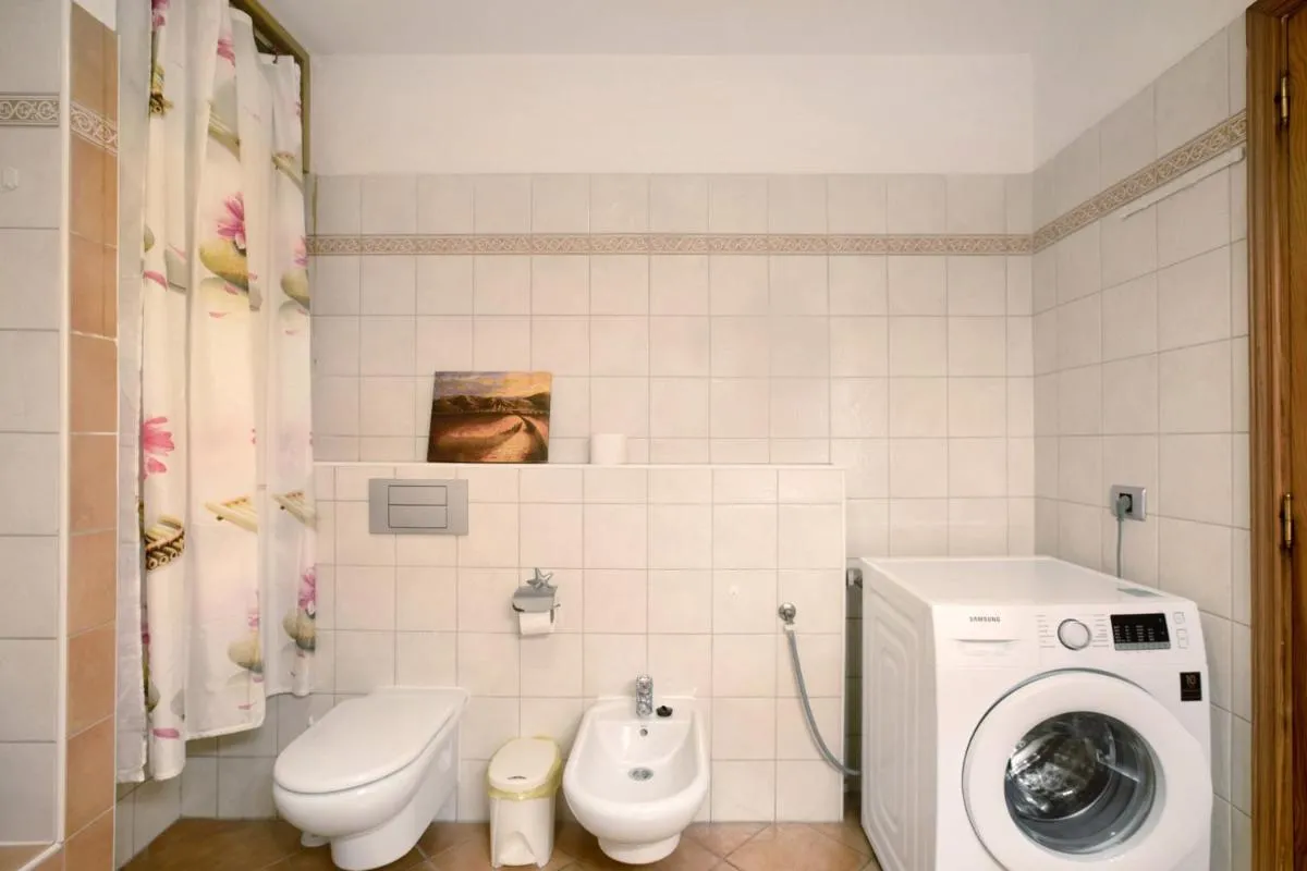 Image 2 of Casa Familia