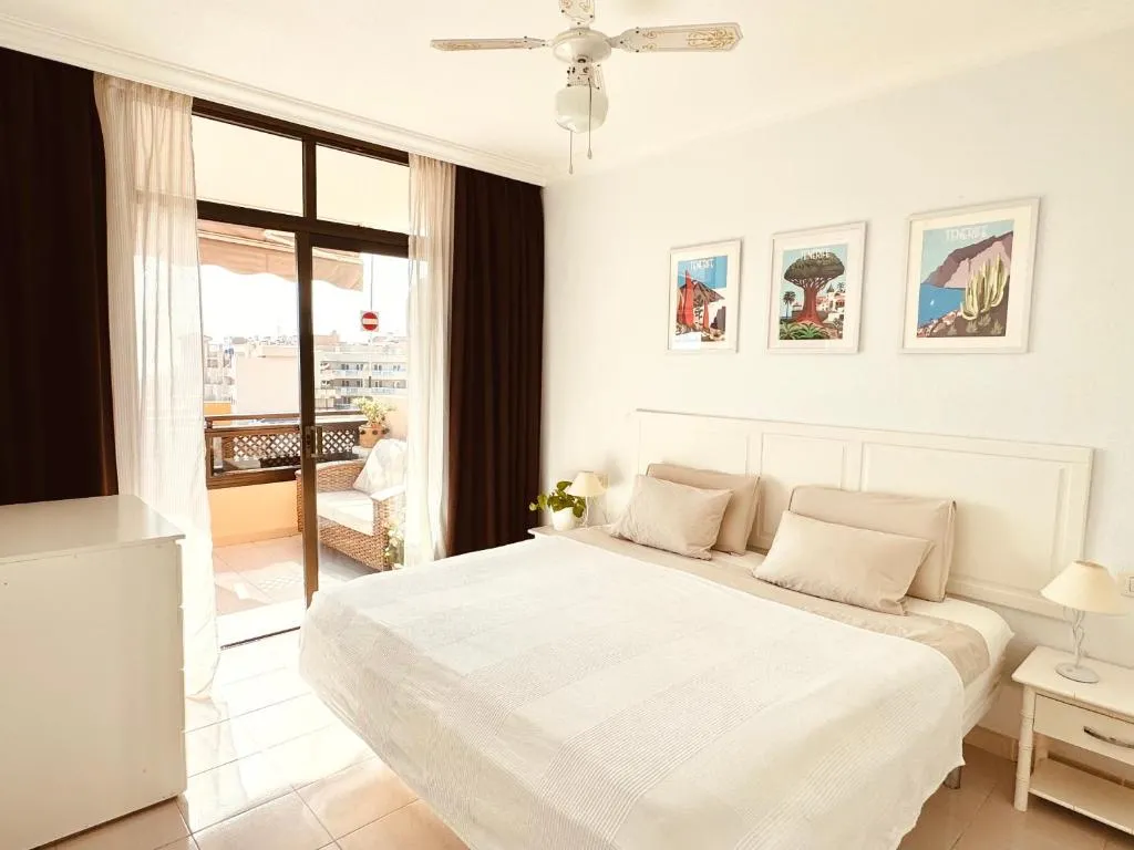 Image of Casa HUGO – ocean view, quiet pool, fibre net, los Gigantes