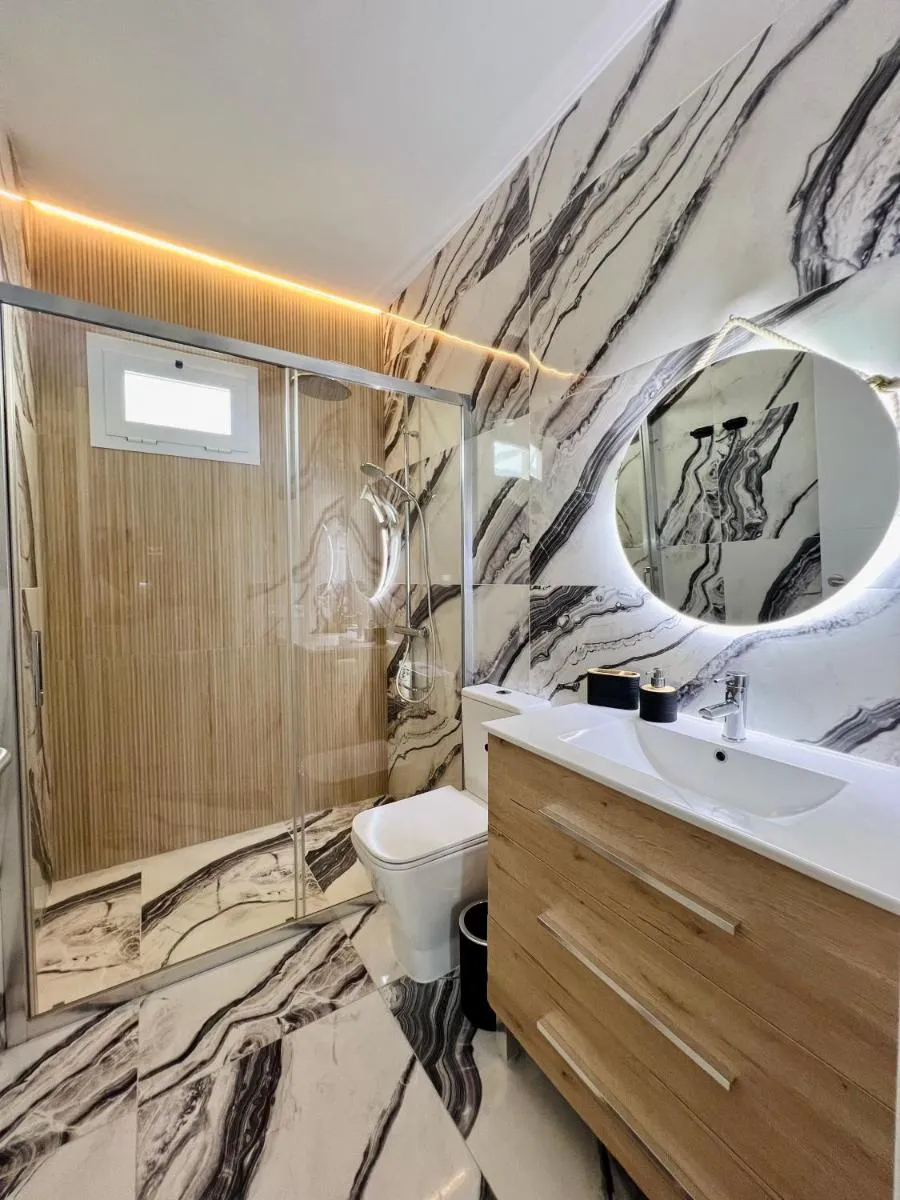 Image 2 of Casa céntrica a estrenar