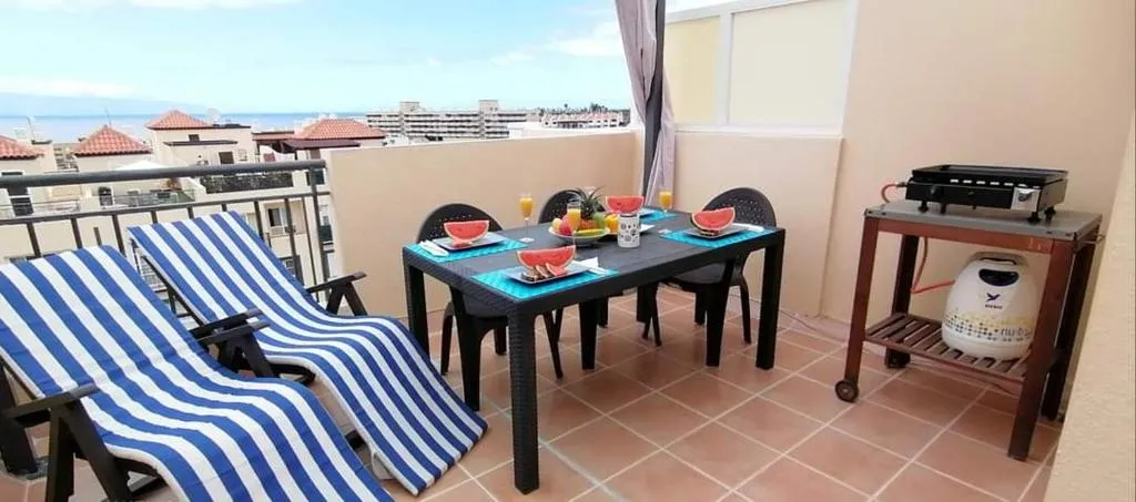 Image 1 of Chilly Apartment – Sunny rooftop terrace with ocean view