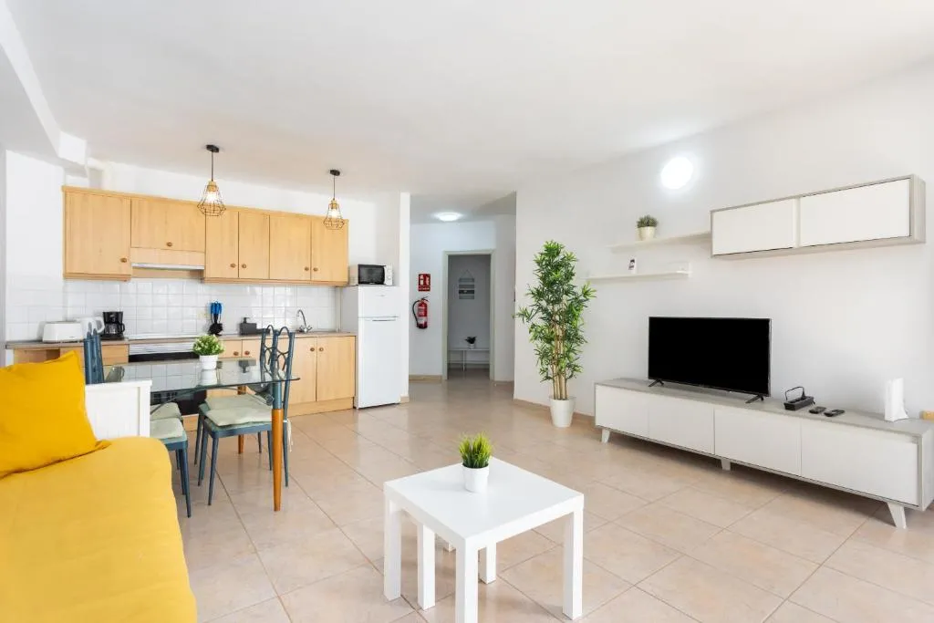 Image 2 of EDEN RENTALS Medano Surfstar Ocean First Line