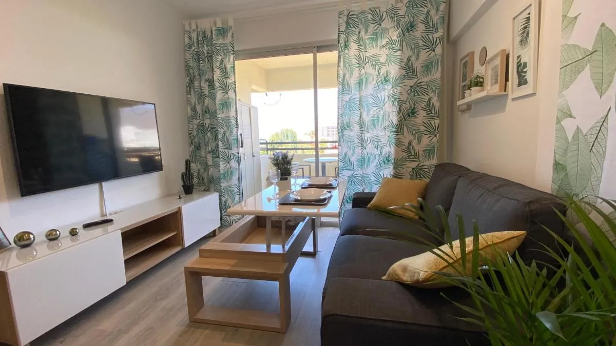 Image 5 of ENJOY A SUNNY APARTMENT WITH POOL NEXT TO THE SEA