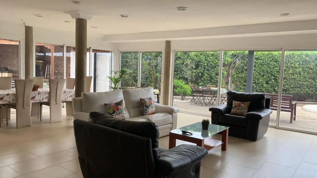 Image 3 of Estupendo Chalet en Candelaria con Piscina