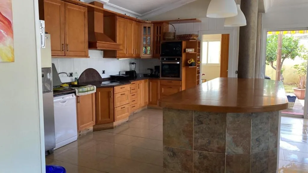 Image 5 of Estupendo Chalet en Candelaria con Piscina