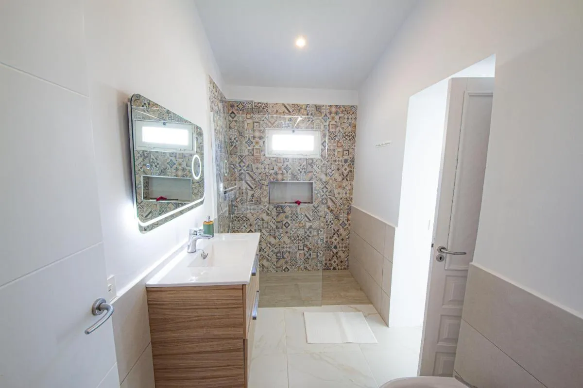 Image 2 of Green Point 3 bed holiday House