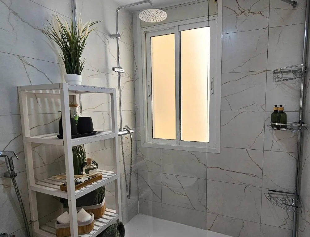 Image 5 of GreenWaves con piscina