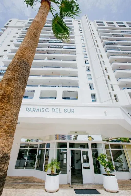 Image 4 of Holiday Studio With Pool