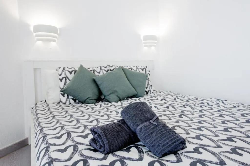 Image 1 of Holiday Studio With Pool