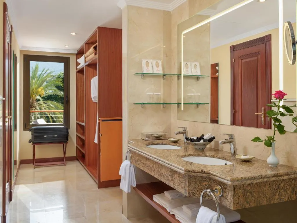 Image 2 of Hotel Botanico y Oriental Spa Garden