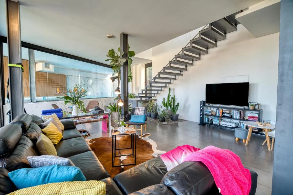 Image 4 of House Gallery 10